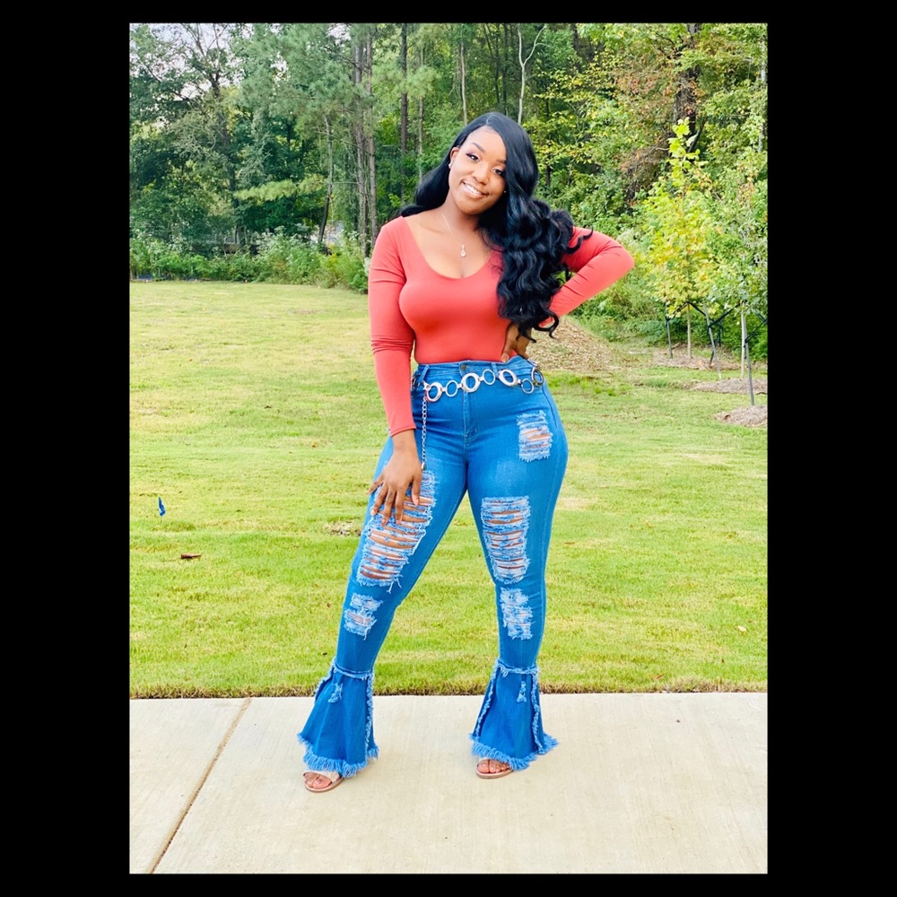 Distressed Flare Fashionable Jeans #BellBottoms